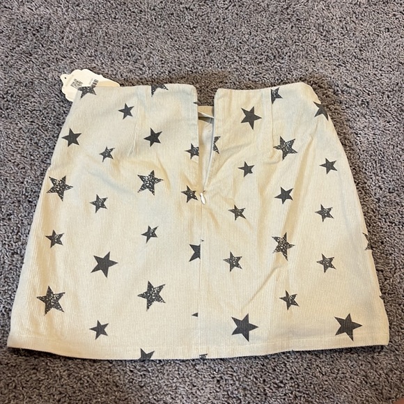 Altar’s state skirt size small - Picture 2 of 2